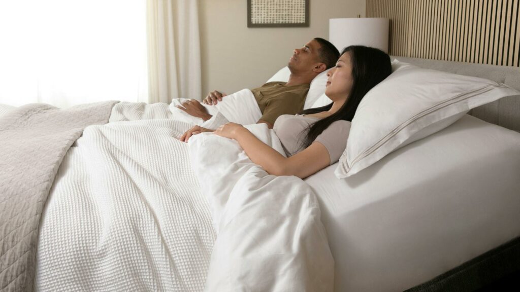 Saatva Solaire Mattress Review with Adjustable Firmness Saatva Solaire Mattress Review with Adjustable Firmness