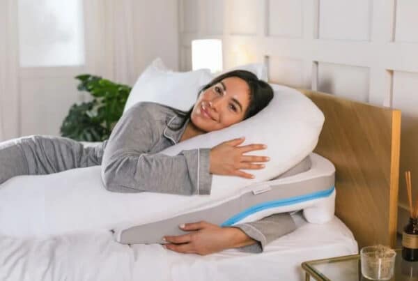 Lisa Libutti • Sleep Wellness Specialist Shoulder Pillow for Side-Sleepers MedCline Review